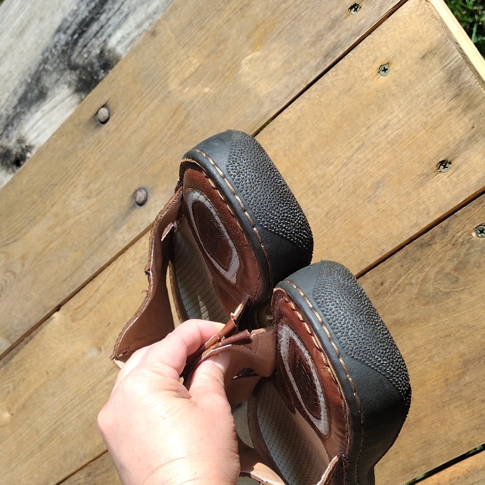 Born Men's Brown Leather Sandals Slip On Slides Size 10 - Picture 6 of 8